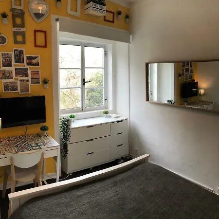 Charming Studio! Garden View & Great Location! شقة *