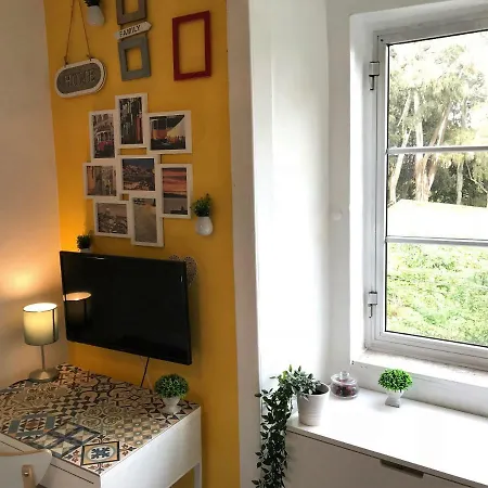 Charming Studio! Garden View & Great Location! Lisboa