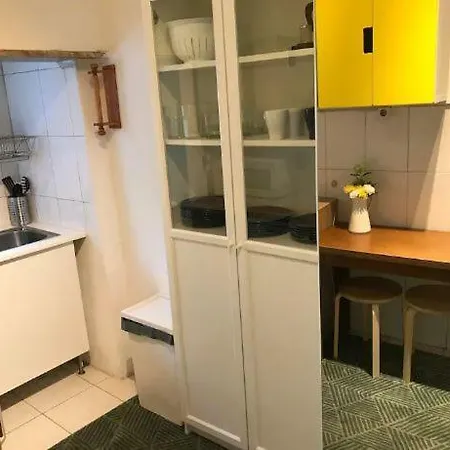 Charming Studio! Garden View & Great Location! شقة Lisboa