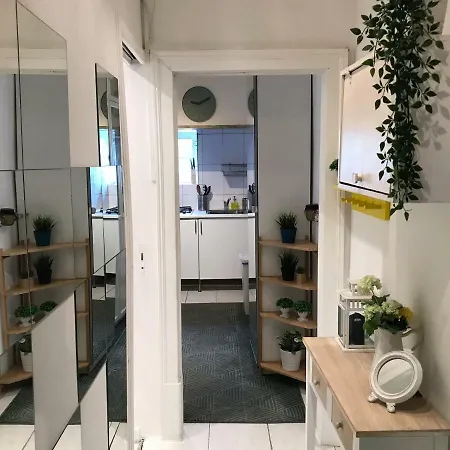 Charming Studio! Garden View & Great Location! * Lisboa
